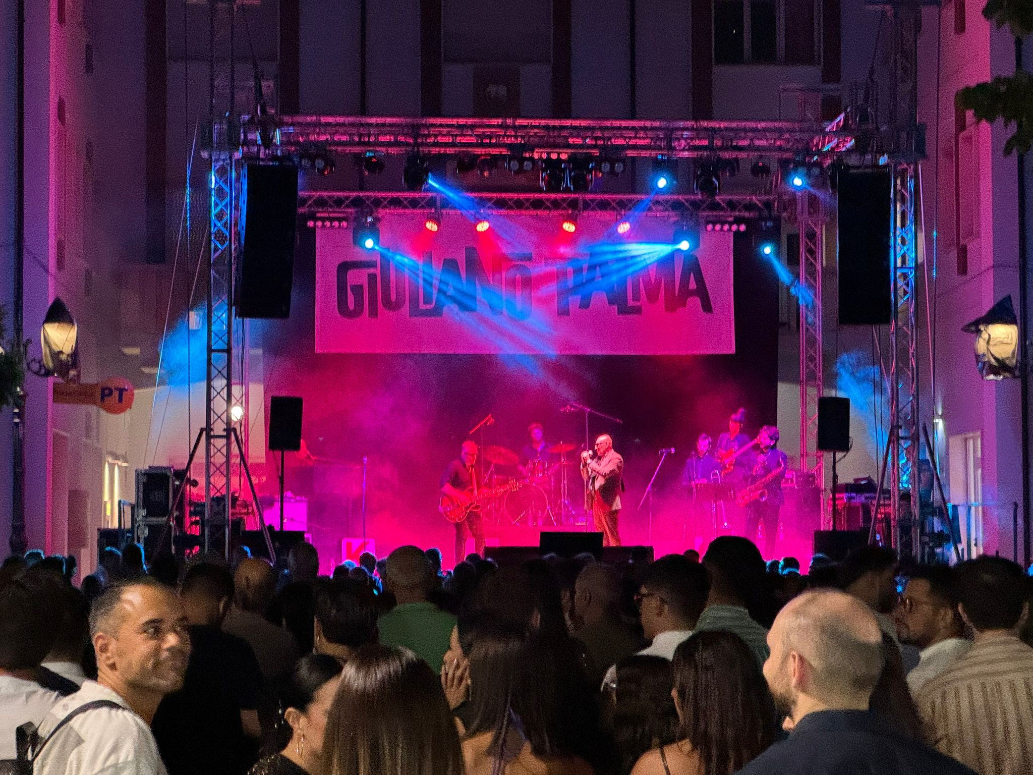 Giuliano Palma chiude la Festa in onore di Maria Santissima di Costantinopoli