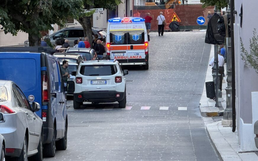 Signora cade dagli scalini di Piazza Cavour